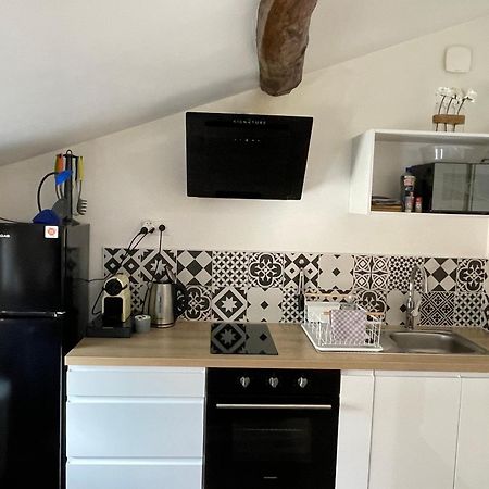 Chez Jean-Yves Et Zoe - Le Saint Andre - Au Calme, Tres Propre, Proche Parkings, Clim Apartment Ниор Екстериор снимка