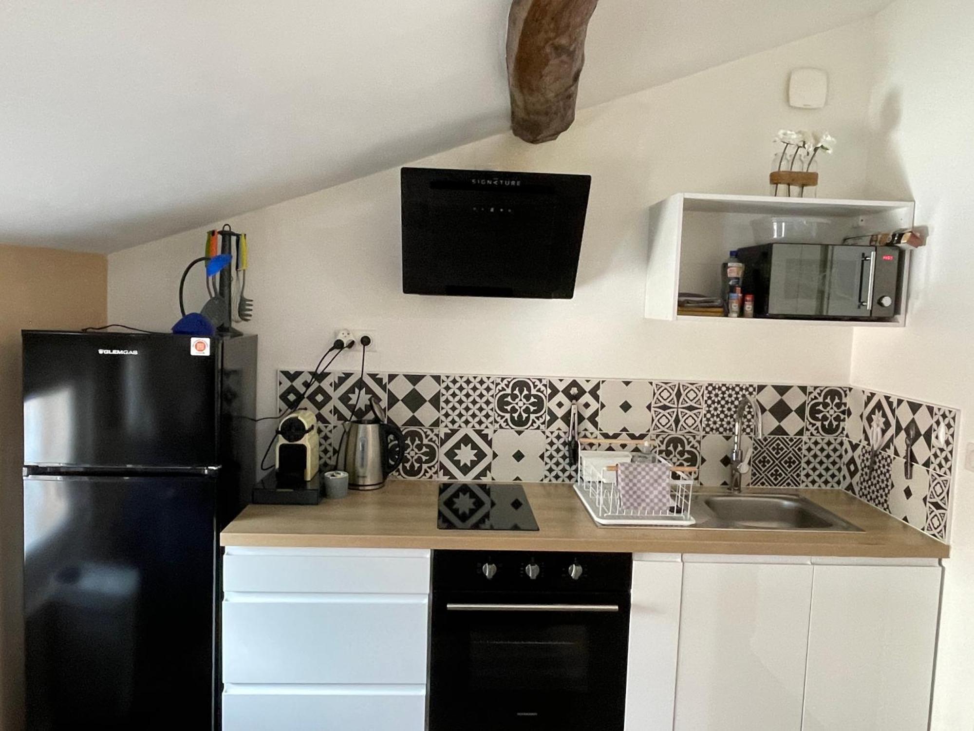 Chez Jean-Yves Et Zoe - Le Saint Andre - Au Calme, Tres Propre, Proche Parkings, Clim Apartment Ниор Екстериор снимка