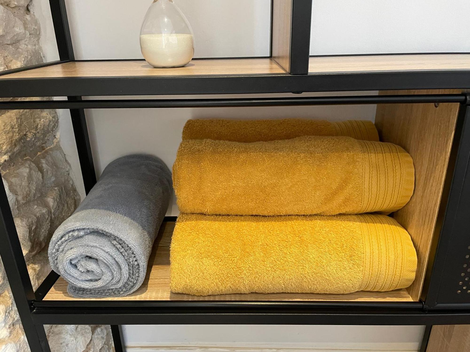 Chez Jean-Yves Et Zoe - Le Saint Andre - Au Calme, Tres Propre, Proche Parkings, Clim Apartment Ниор Екстериор снимка